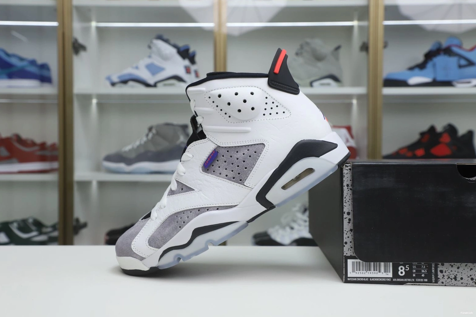 6 FLINT JORDAN AIR 0118